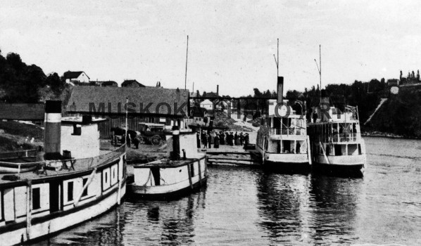 #8 Steamboats at original Bracebridge wharf